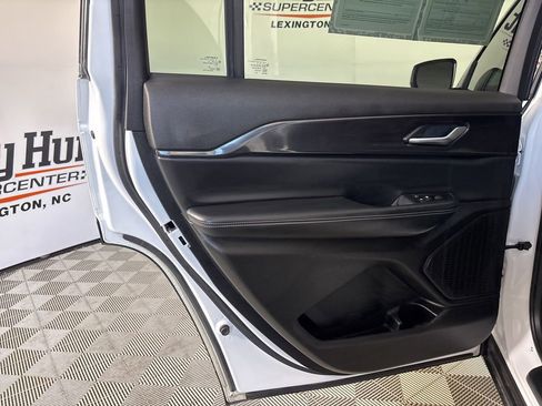 Used 2023 Jeep Grand Cherokee L Laredo w/ Luxury Tech Group I image 19