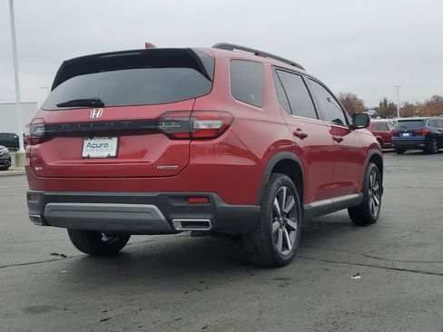 Used 2023 Honda Pilot Touring image 9