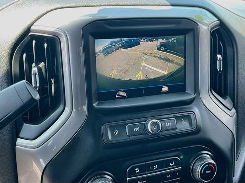Used 2021 Chevrolet Silverado 1500 Custom Trail Boss AWD/4WD image 13