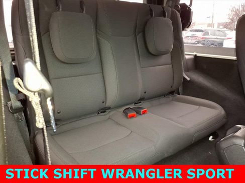 Used 2022 Jeep Wrangler Sport image 11