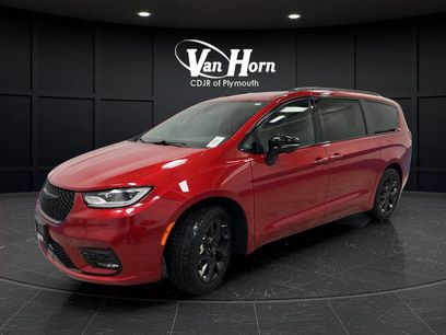 Used 2025 Chrysler Pacifica Limited
