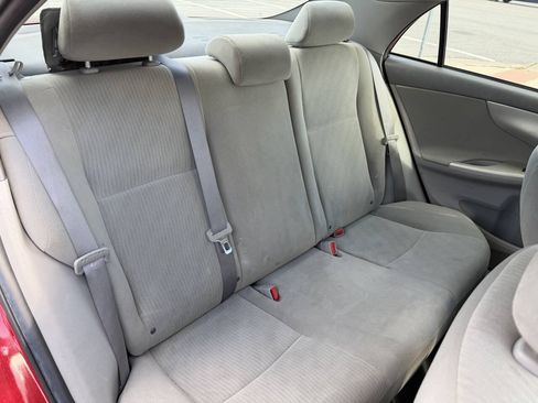 Used 2010 Toyota Corolla LE w/ All Weather Guard Pkg FWD image 6