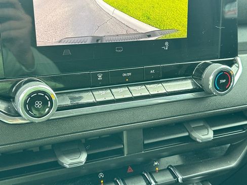 Used 2024 Chevrolet Colorado Trail Boss w/ Advanced Trailering Package image 16