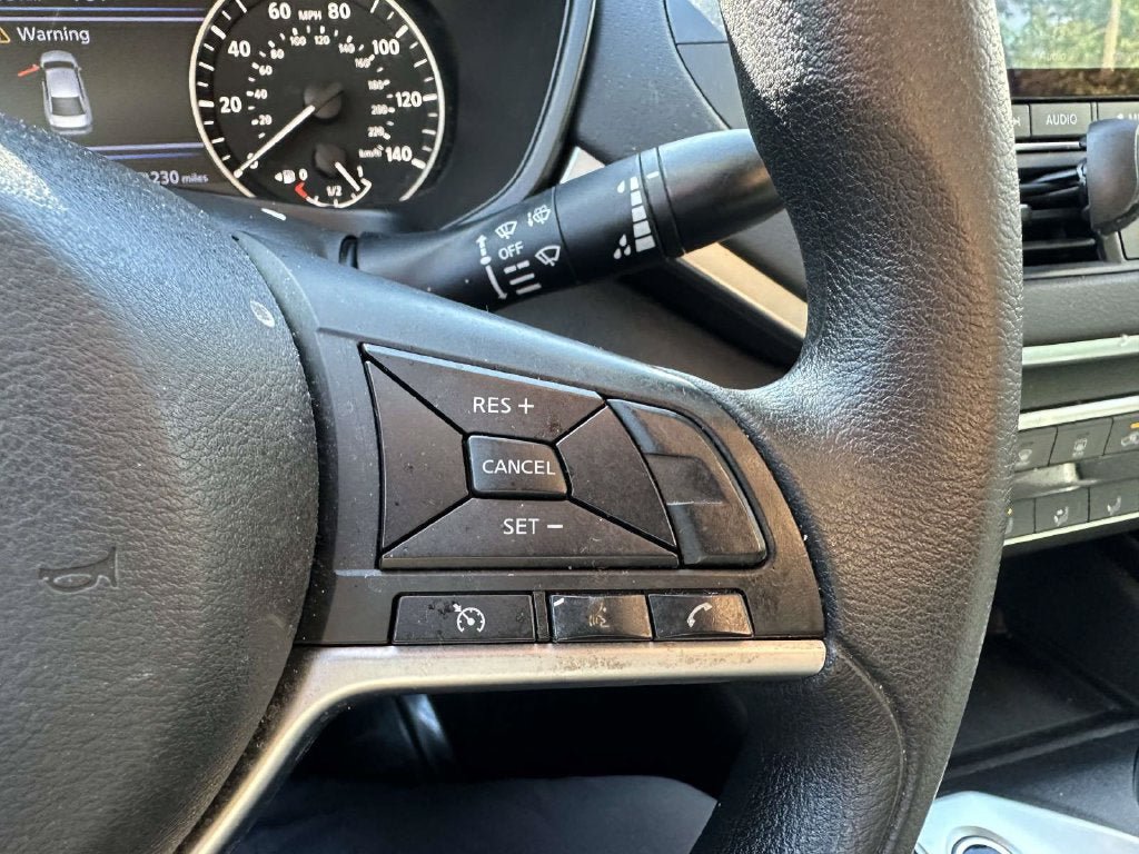 Used 2020 Nissan Altima 2.5 S AWD/4WD image 29