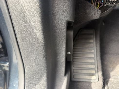 Used 2024 Ford Edge SEL w/ Convenience Package image 17