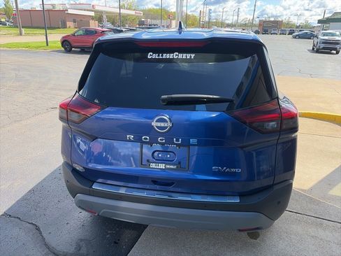 Used 2023 Nissan Rogue SV AWD/4WD image 8