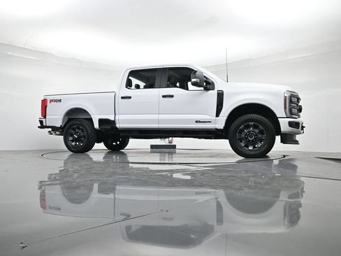 New 2026 Ford F250 XL w/ STX Appearance Package AWD/4WD image 32
