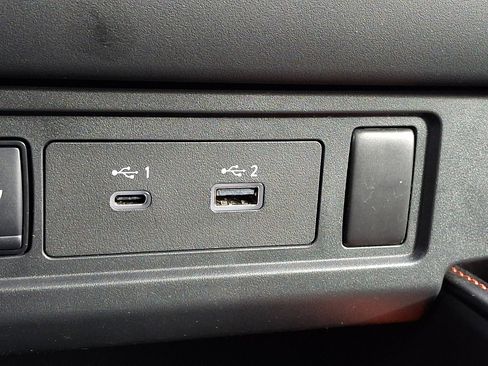 Used 2024 Nissan Frontier PRO-4X w/ Technology Package image 23