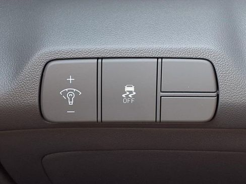 New 2025 Hyundai Elantra Sport image 23