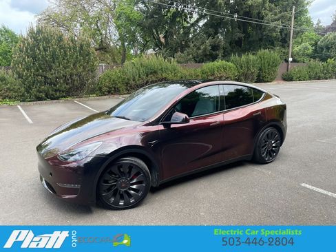 Used 2023 Tesla Model Y Performance AWD/4WD image 3