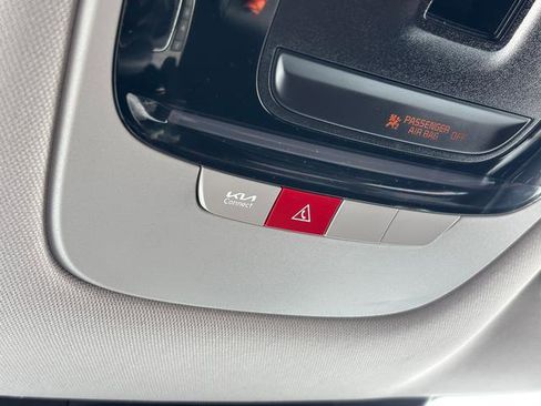 Certified 2024 Kia Seltos EX image 27
