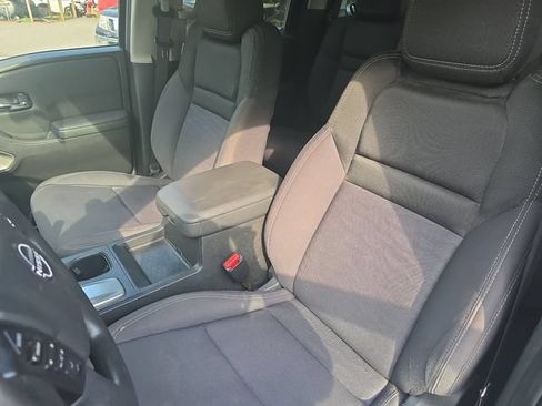 Used 2023 Nissan Frontier SV RWD image 29