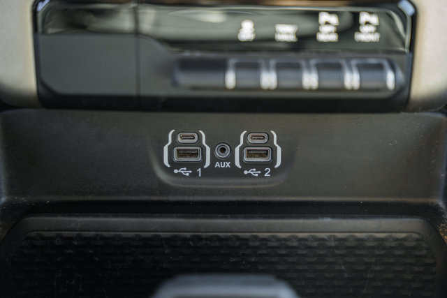 Used 2020 RAM 1500 Laramie AWD/4WD image 34