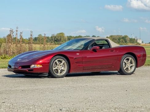 Used 2003 Chevrolet Corvette Convertible w/ Preferred Equipment Group1 image 10