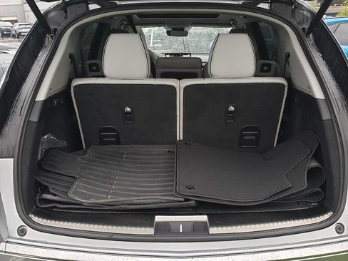 Certified 2023 Acura MDX SH-AWD w/ Advance Package image 8