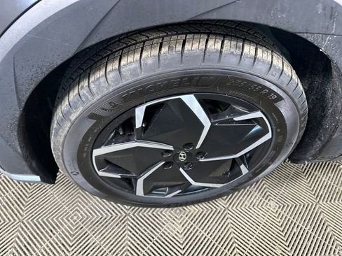 Used 2024 Hyundai Ioniq 5 SEL image 10