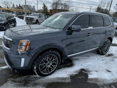 Used 2021 Kia Telluride EX w/ EX Premium Package image 6
