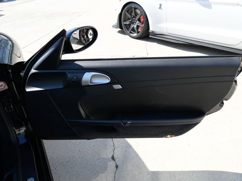 Used 2005 Porsche Boxster RWD image 40