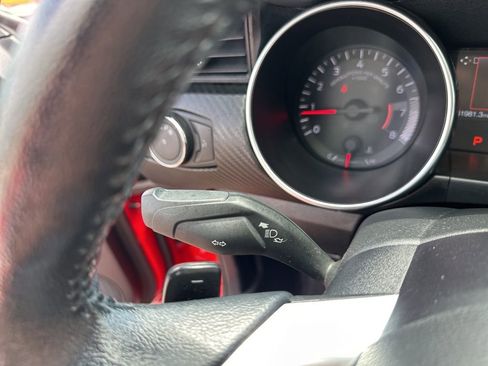 Used 2020 Ford Mustang Convertible image 26