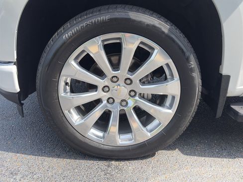 Used 2022 Chevrolet Silverado 1500 High Country w/ LPO, Dark Essentials Package AWD/4WD image 32