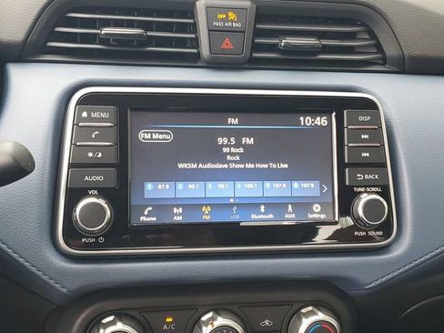 Certified 2025 Nissan Versa SV w/ Trunk Package FWD image 4