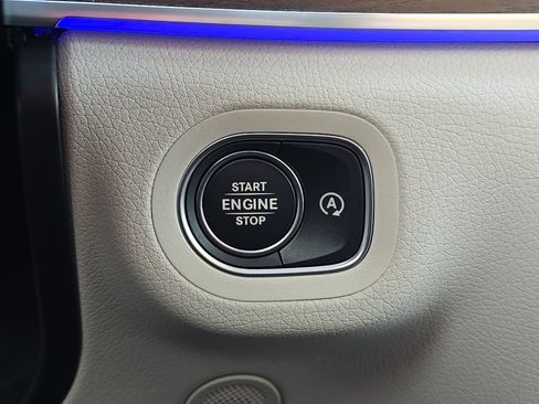 New 2026 Mercedes-Benz GLS 450 4MATIC image 23