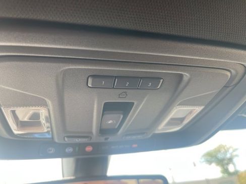 Certified 2022 Chevrolet Silverado 1500 High Country image 30