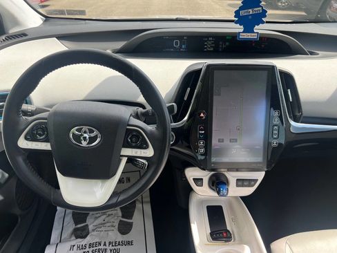 Used 2017 Toyota Prius Prime Premium w/ Carpet Mat Package FWD image 17