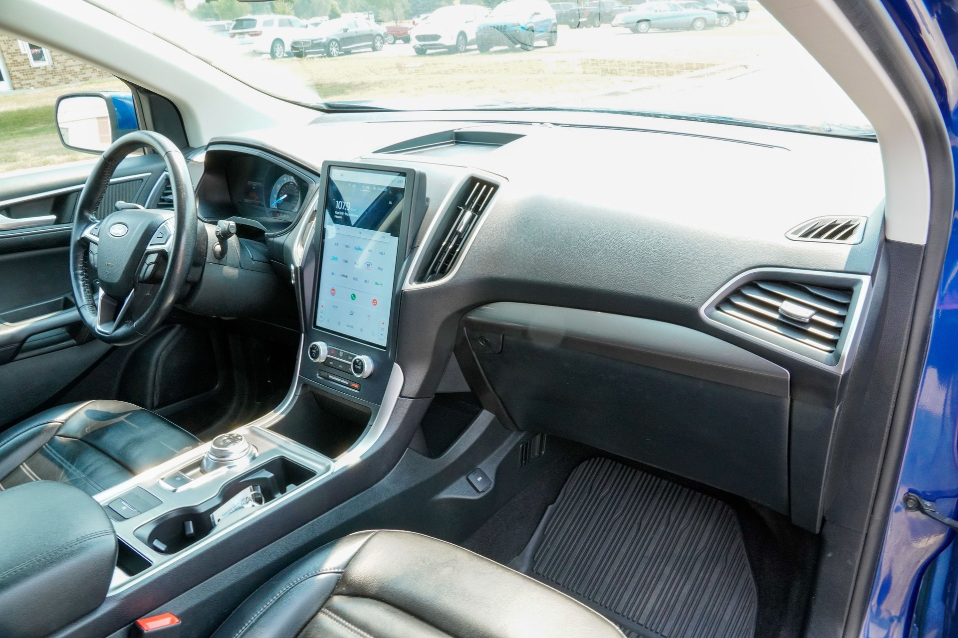 Used 2023 Ford Edge SEL AWD/4WD image 18