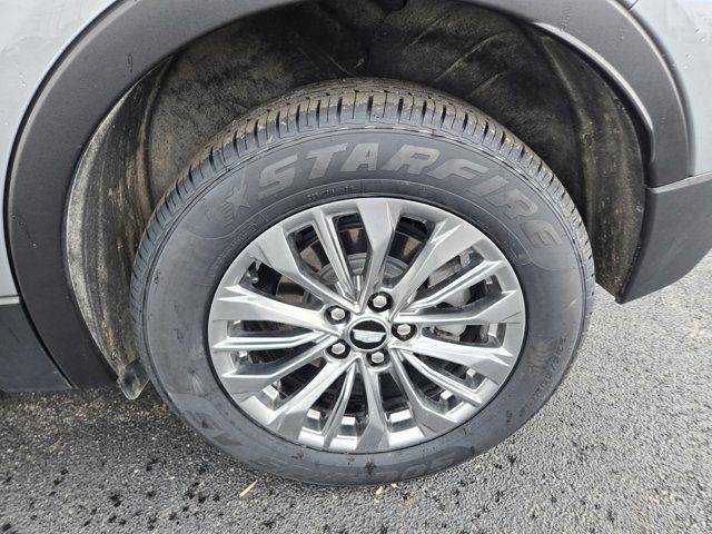 Used 2025 Cadillac XT4 Premium Luxury FWD image 44