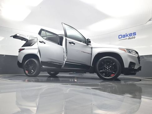 Used 2021 Chevrolet Traverse Premier w/ Redline Edition FWD image 65