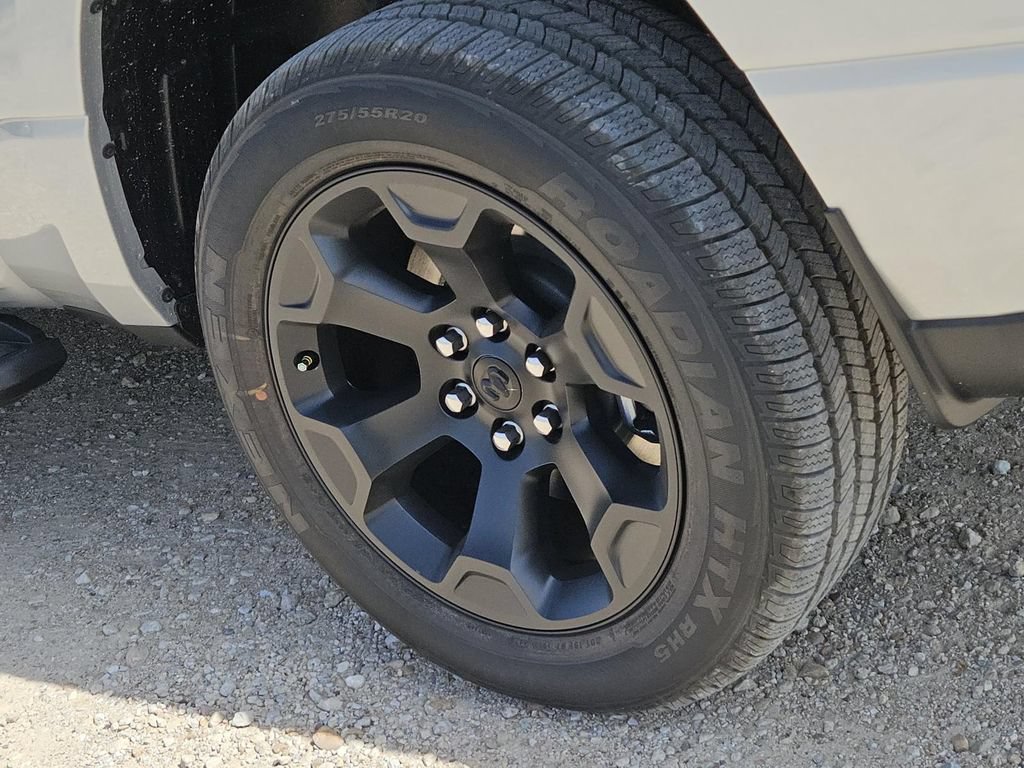 New 2026 RAM 1500 Express AWD/4WD image 6