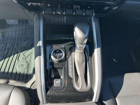 Used 2023 Chevrolet Colorado Z71 w/ Z71 Convenience Package 2 image 10