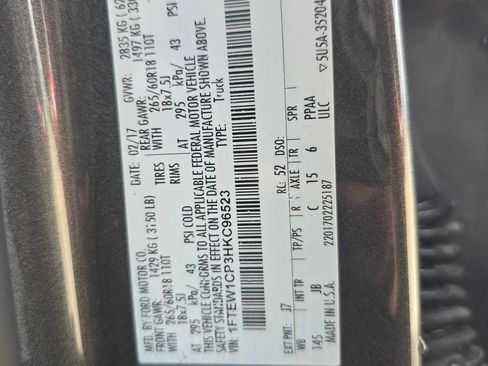 Used 2017 Ford F150 XLT w/ Equipment Group 302A Luxury image 20