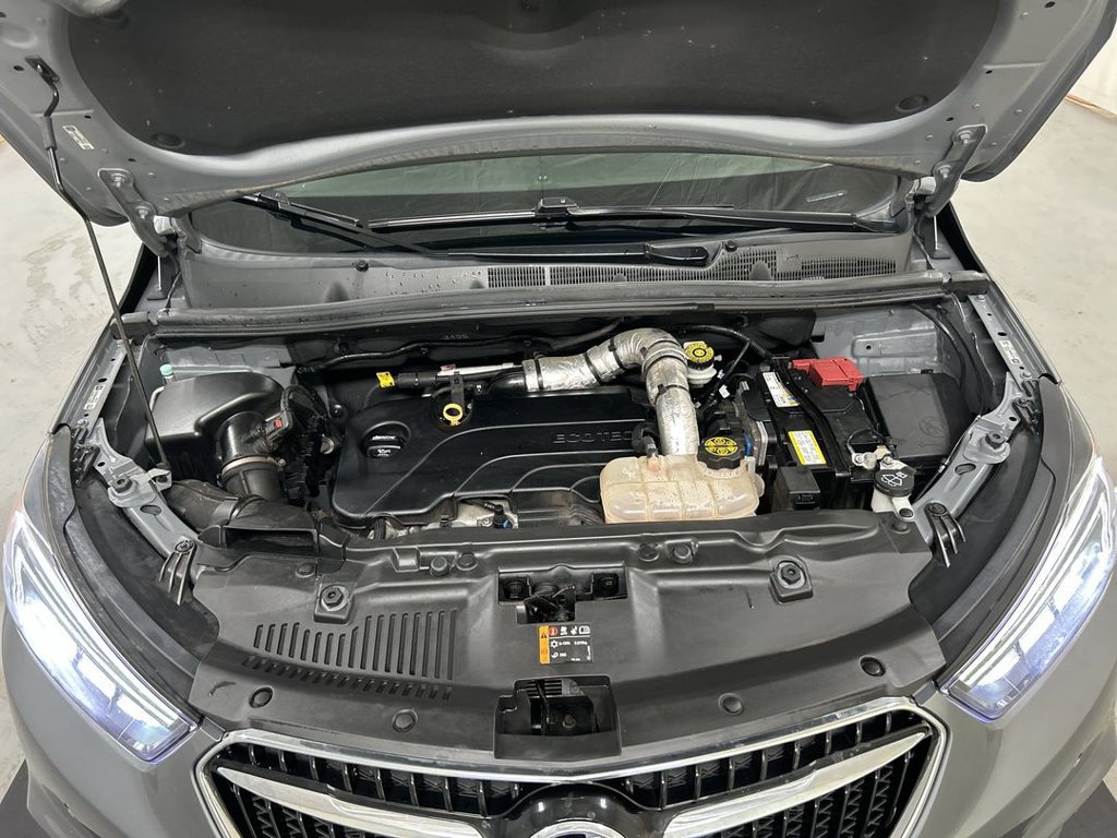 Used 2019 Buick Encore Essence w/ Experience Buick Package AWD/4WD image 24