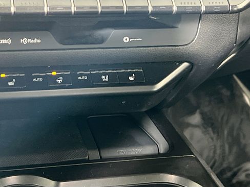 Used 2019 Lexus UX 250h image 19