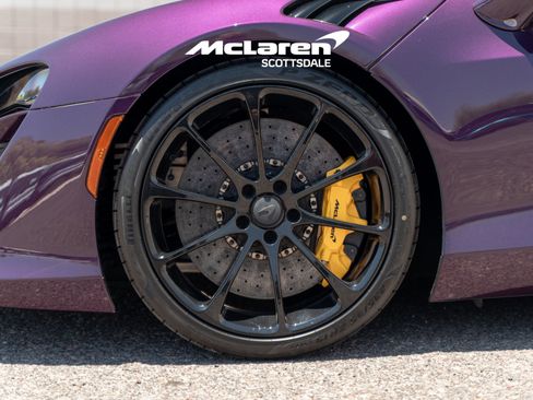Used 2025 McLaren Artura Spider RWD image 28