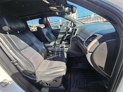 Used 2015 Jeep Grand Cherokee Overland image 13