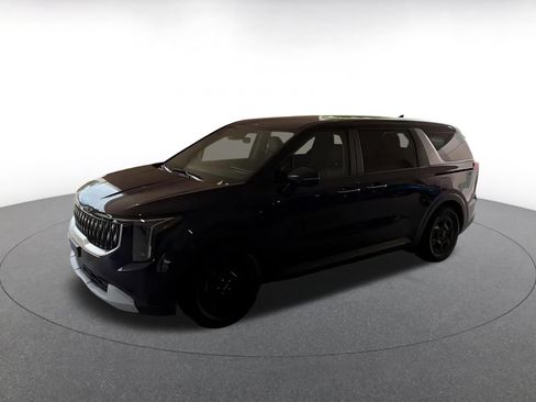Used 2026 Kia Carnival FWD image 8