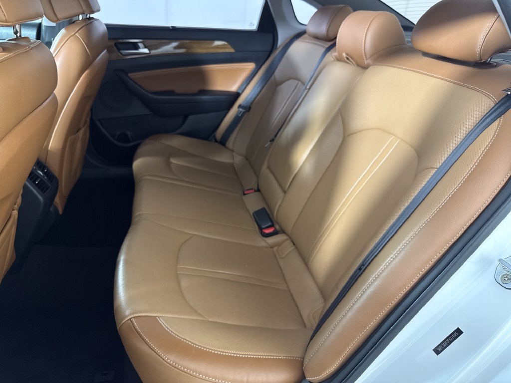 Used 2015 Hyundai Sonata Limited w/ Cargo Package FWD image 13
