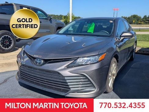 Used 2023 Toyota Camry LE FWD image 5