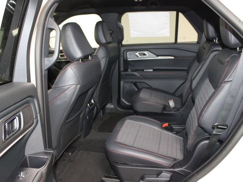 New 2026 Ford Explorer ST-Line AWD/4WD image 25