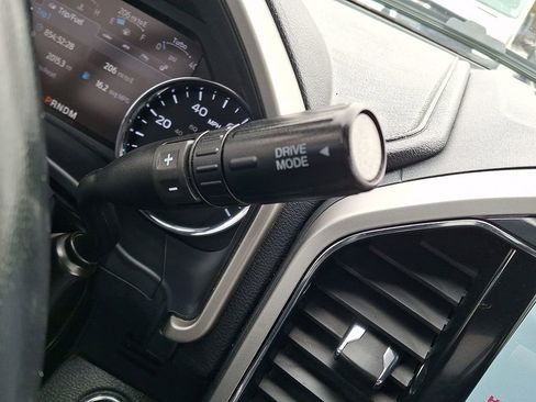 Used 2022 Ford F350 Lariat w/ Black Appearance Package image 17