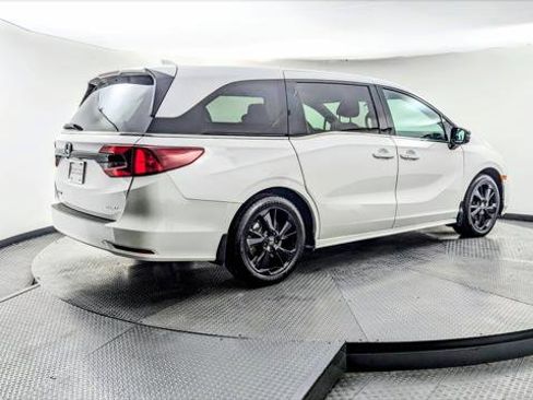 Used 2024 Honda Odyssey Sport image 8