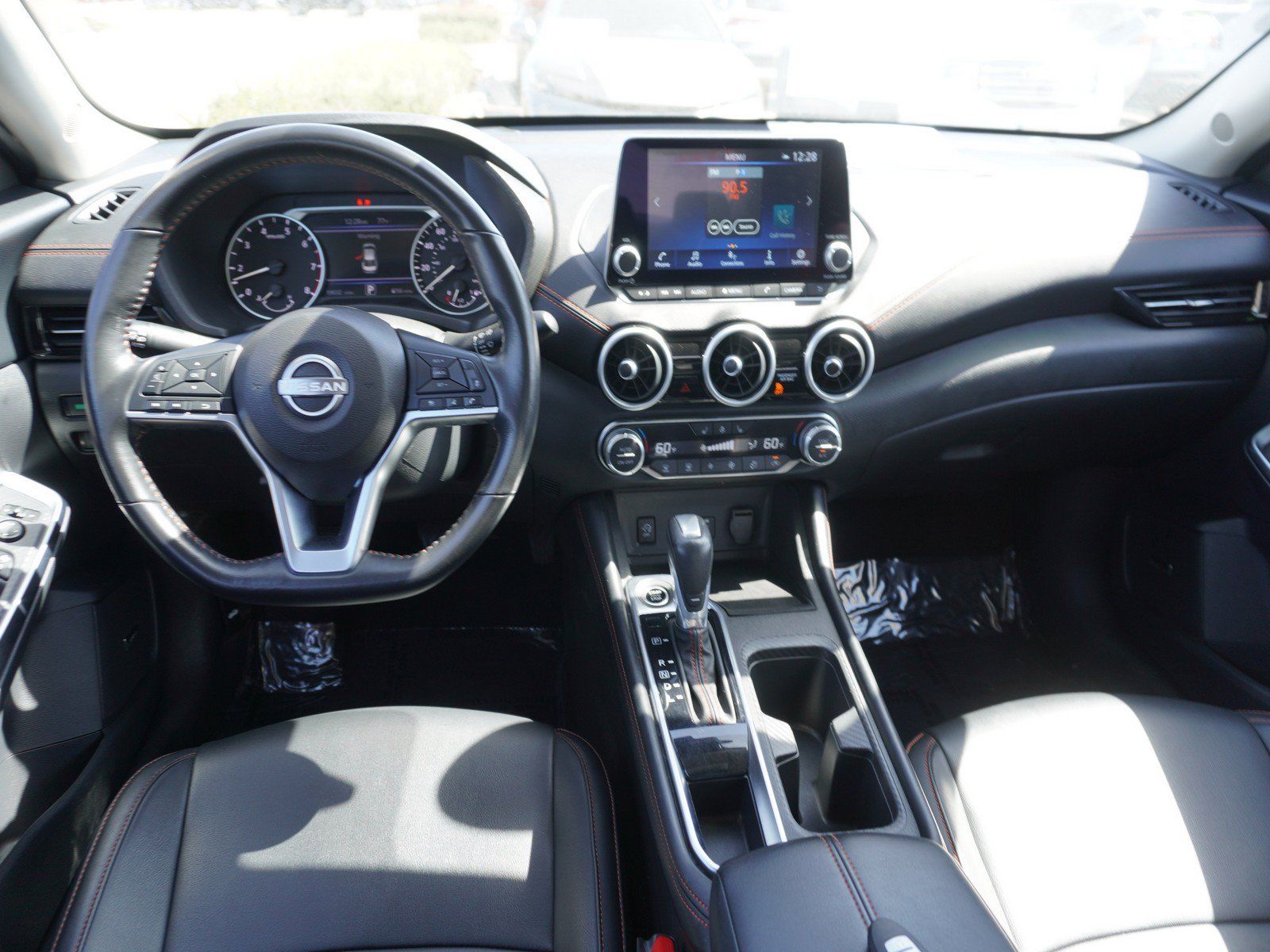 Used 2025 Nissan Sentra SR w/ SR Premium Package FWD image 2