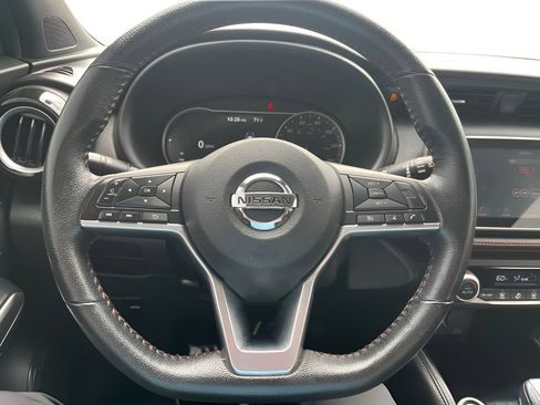 Used 2020 Nissan Kicks SR FWD image 15