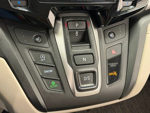 Used 2025 Honda Odyssey EX-L image 17