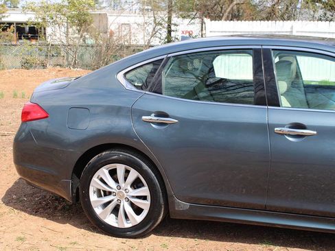 Used 2011 INFINITI M37 x w/ Deluxe Touring Pkg image 5