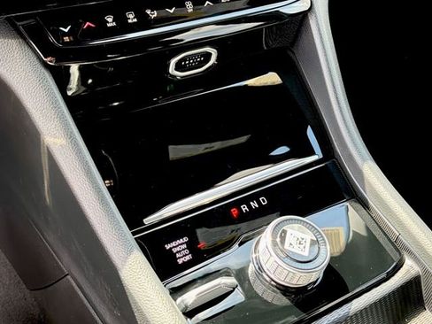 New 2026 Jeep Grand Cherokee L Limited AWD/4WD image 24