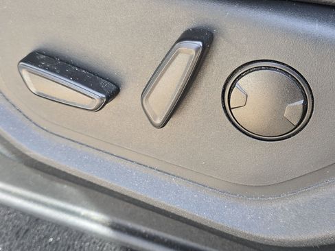 Used 2022 Ford F250 Lariat w/ Lariat Ultimate Package image 11